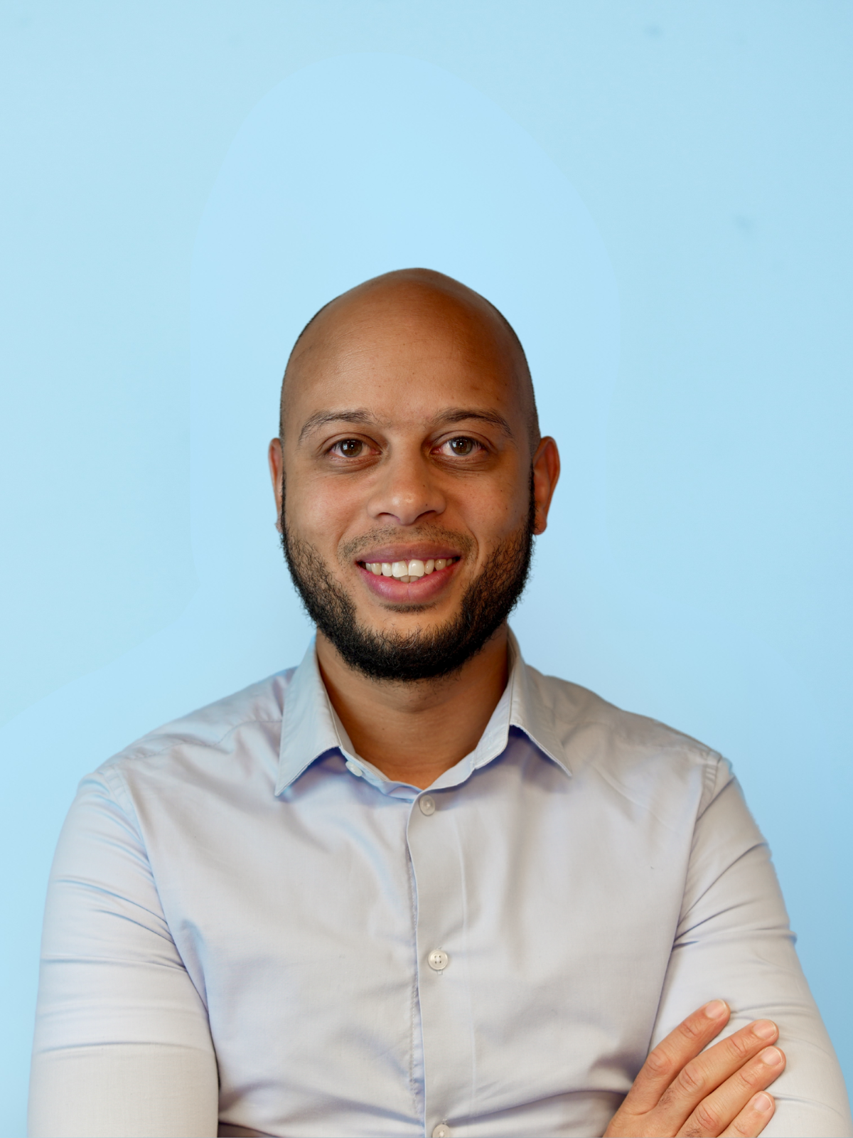 Portret van Dario Macnack, Team Manager van Morgan Black Amsterdam, specialisatie Developers